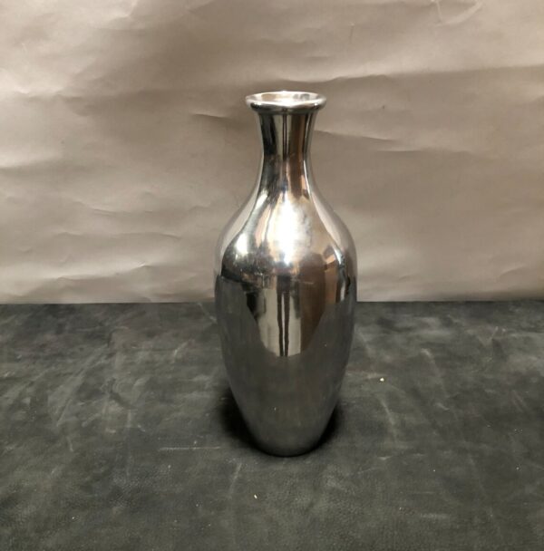 Metal Vase for Flowers - Image 3